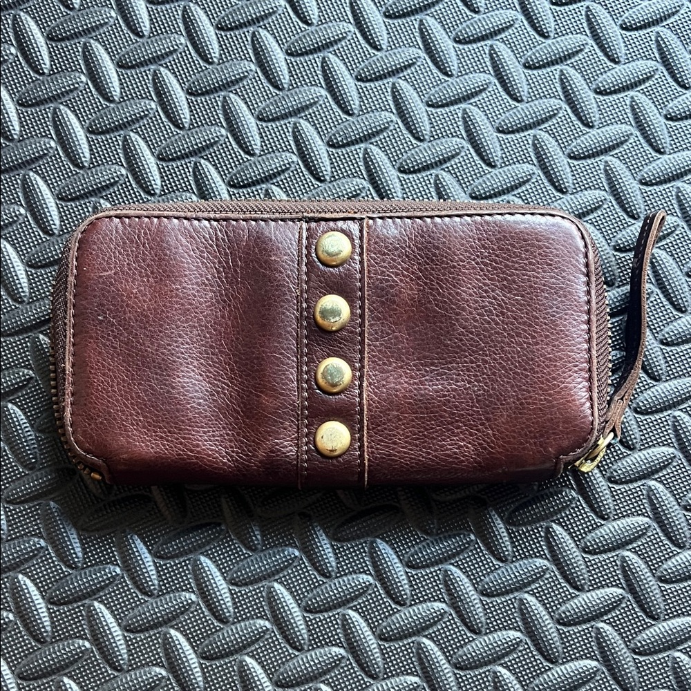 Linea Pelle Brown Leather Wallet with Gold Accents